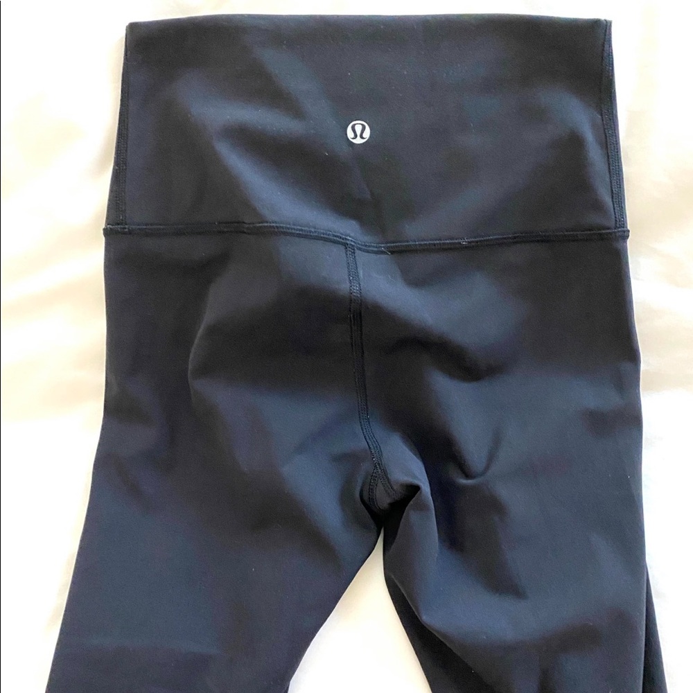 Lululemon Wunder Under HR Crop 21" with fold over waist - Picture 5 of 6